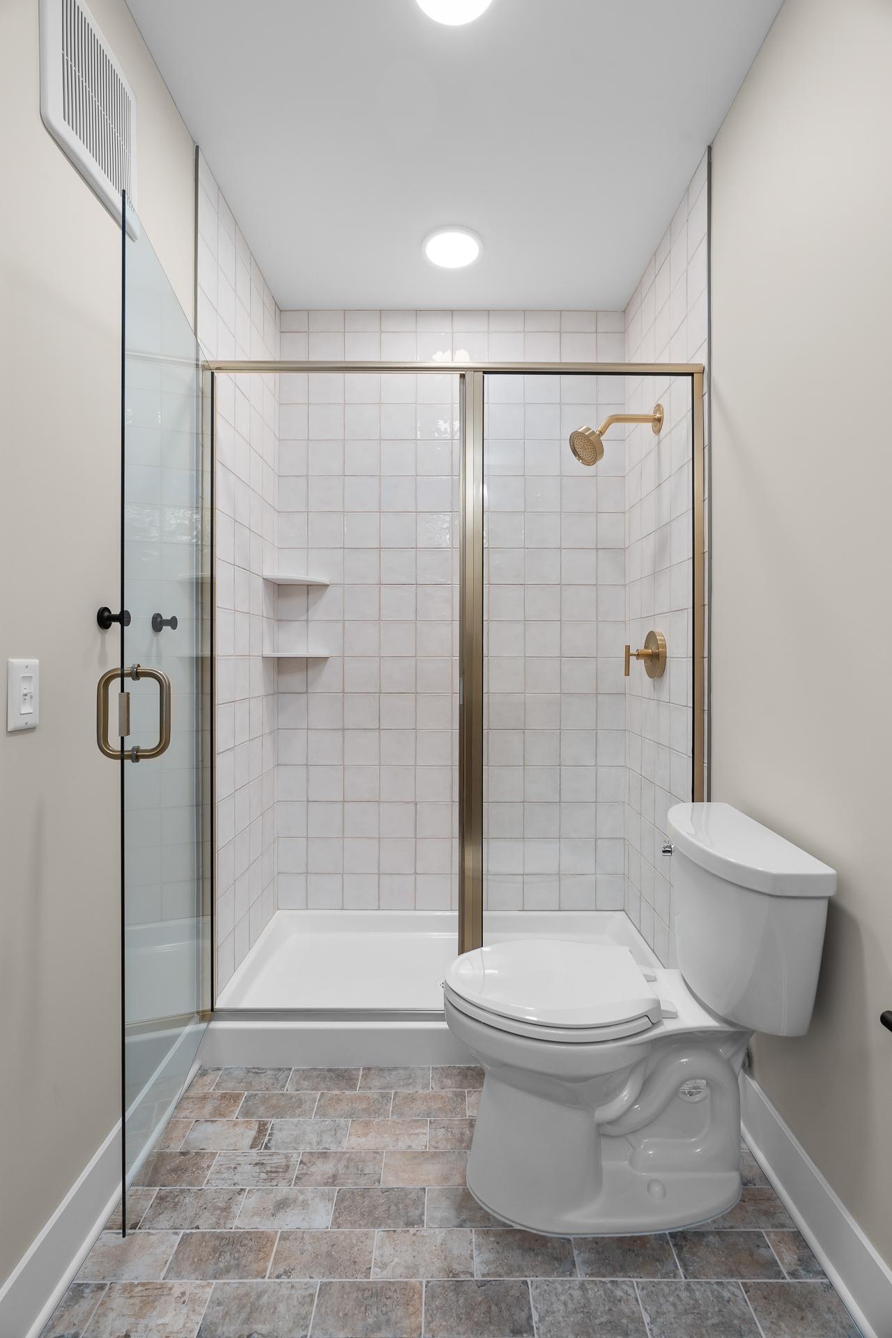 1 Hill Farm Rd Unit: 109