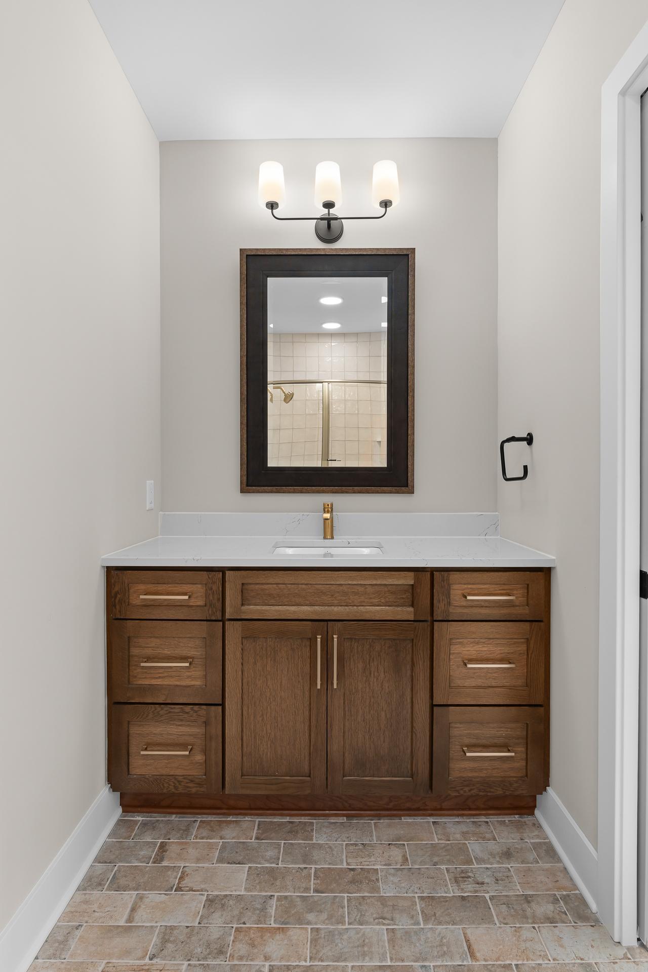 1 Hill Farm Rd Unit: 109