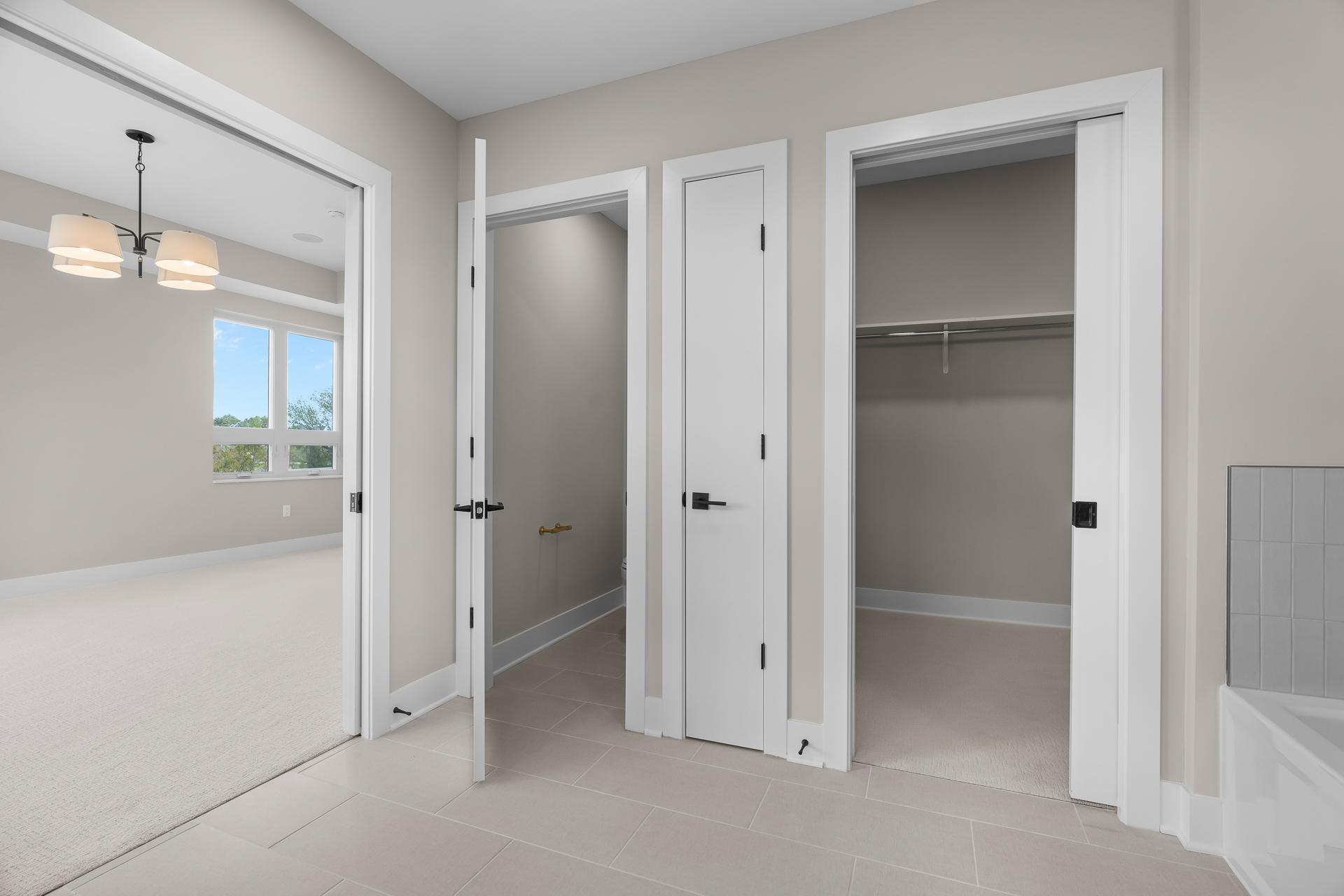 1 Hill Farm Rd Unit: 109