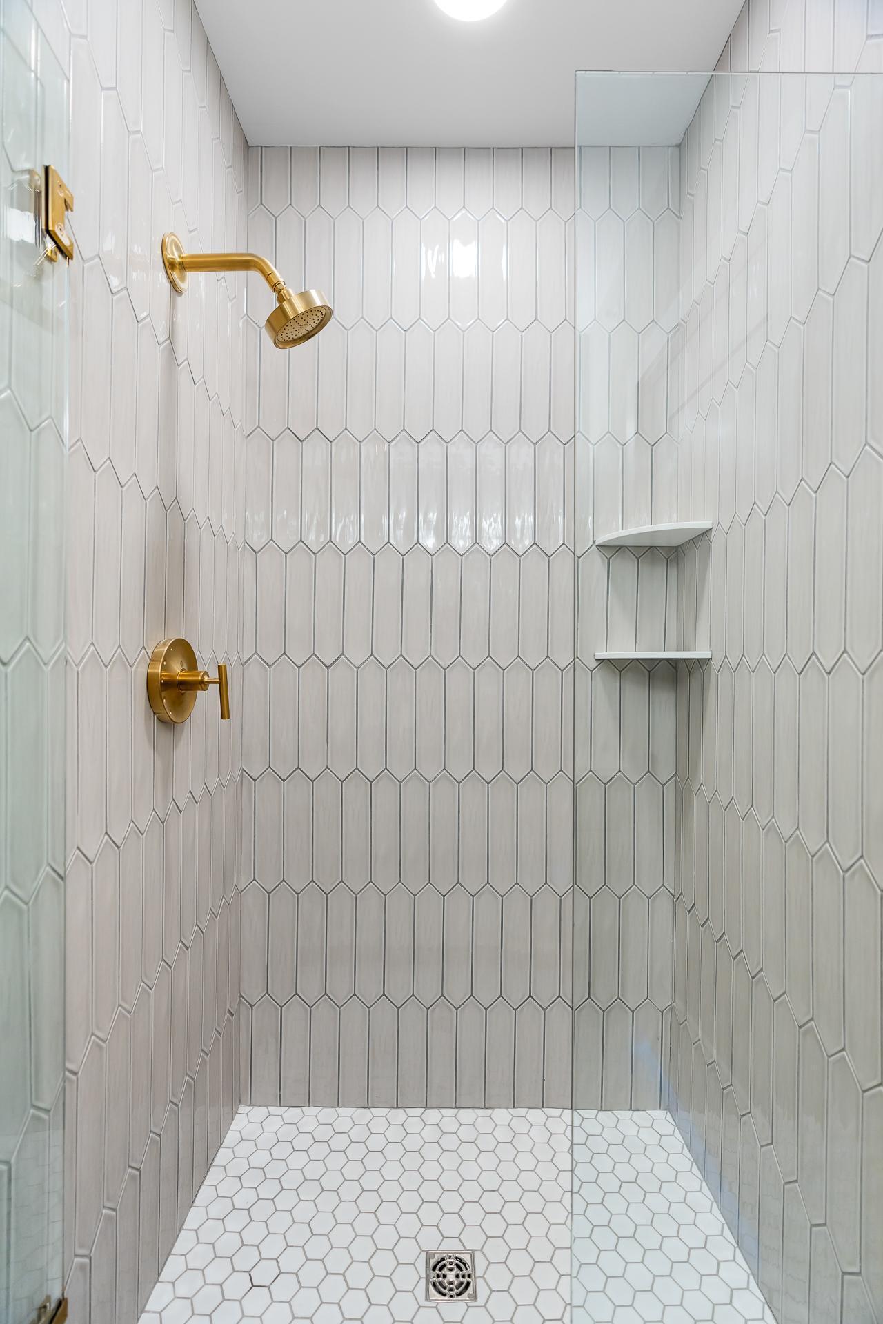 1 Hill Farm Road Unit: 303