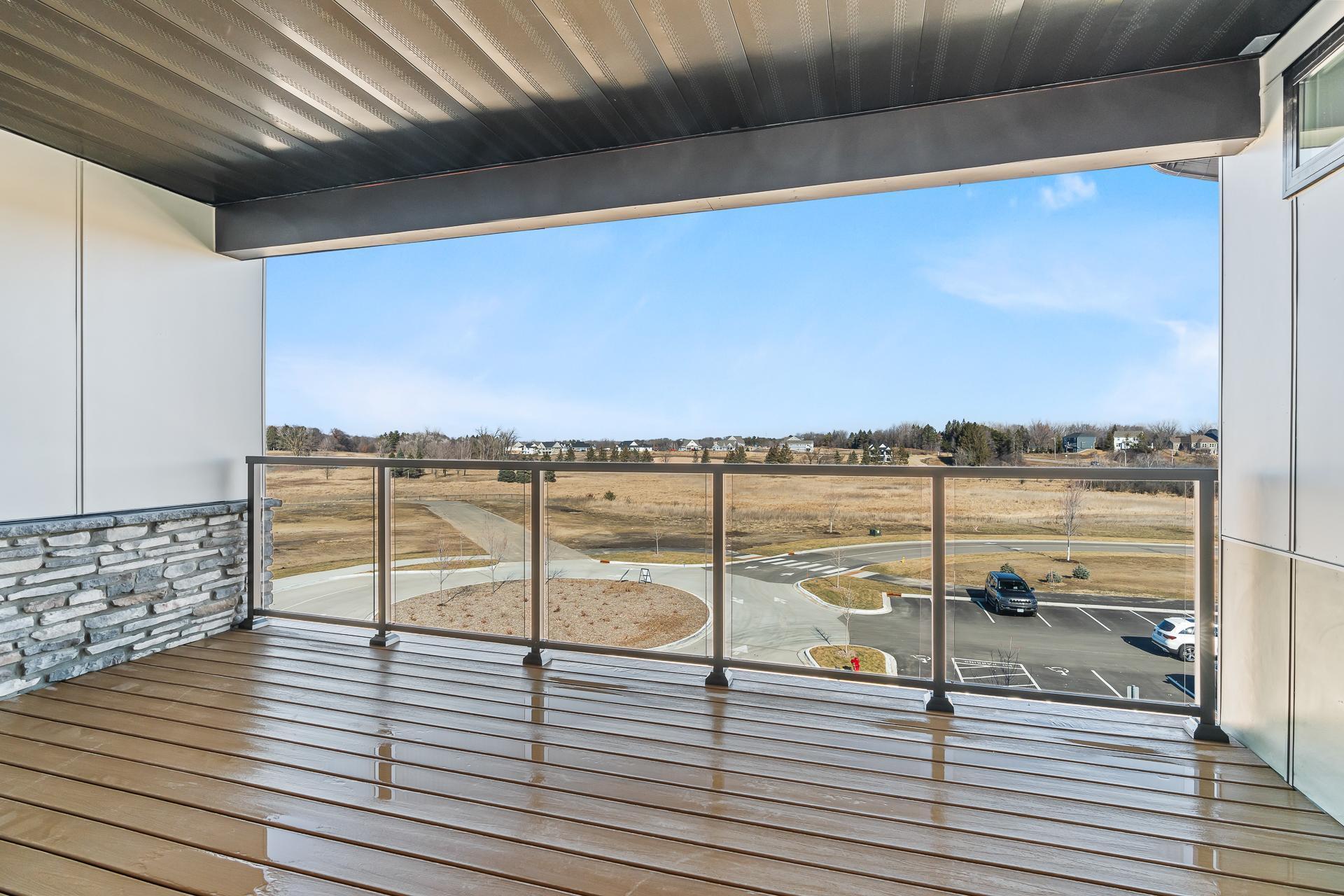 1 Hill Farm Road Unit: 303