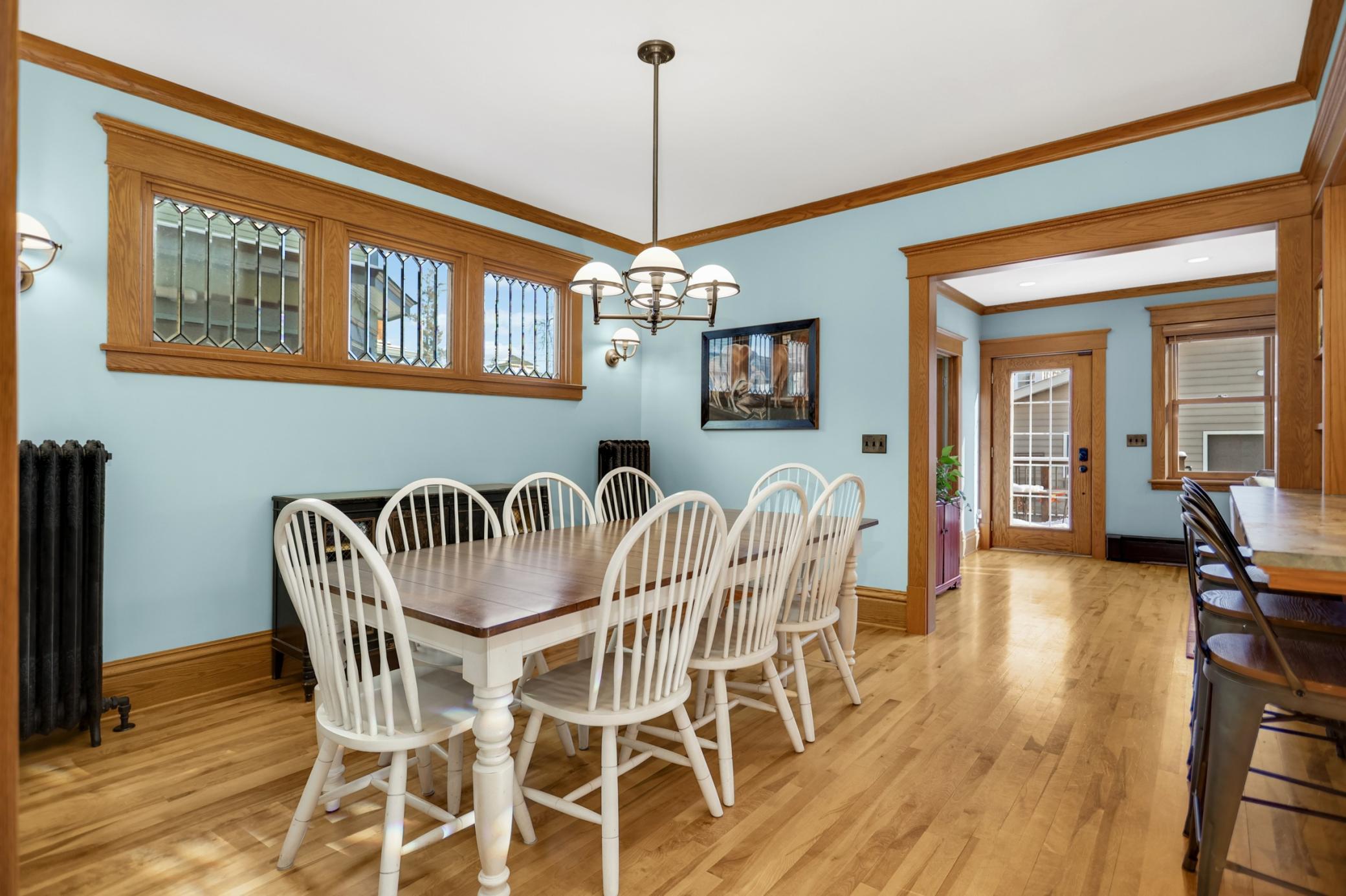 3233 Irving Avenue S