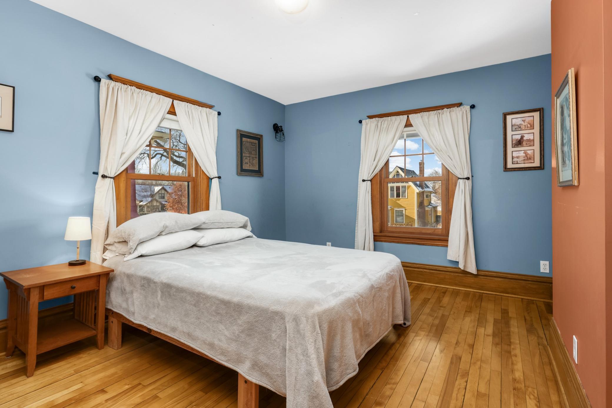 3233 Irving Avenue S