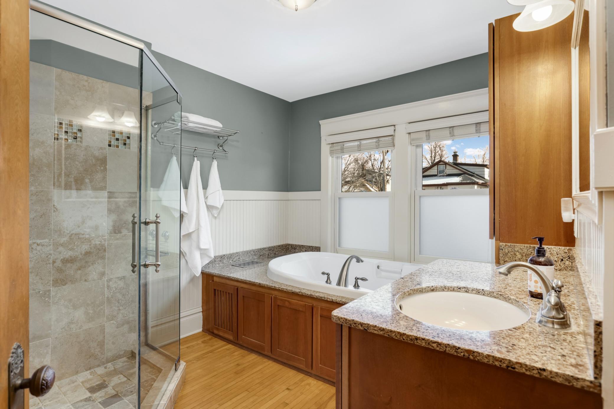 3233 Irving Avenue S