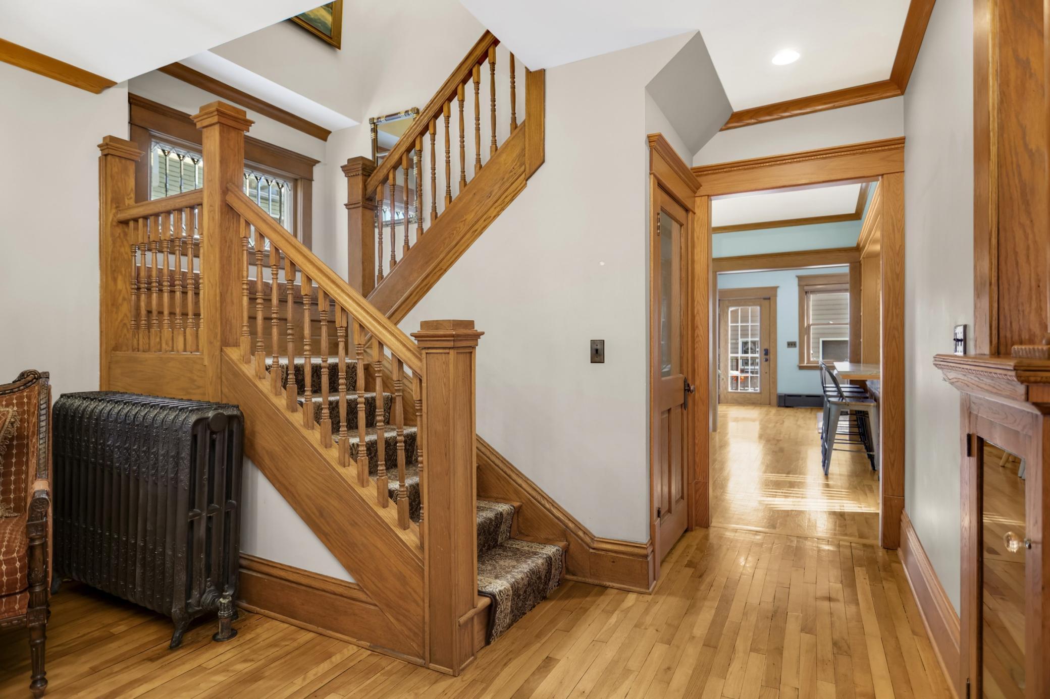 3233 Irving Avenue S