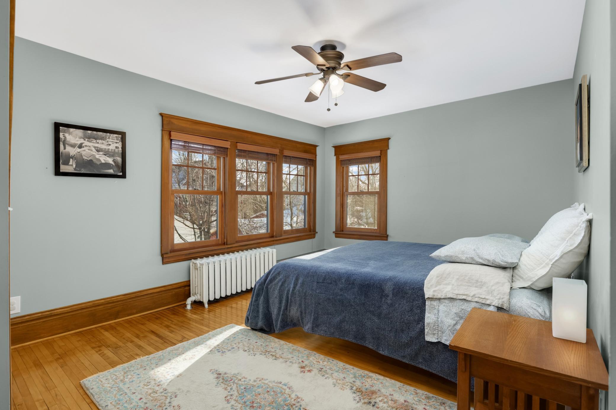 3233 Irving Avenue S