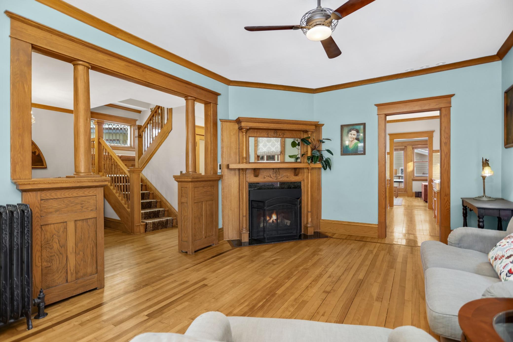 3233 Irving Avenue S