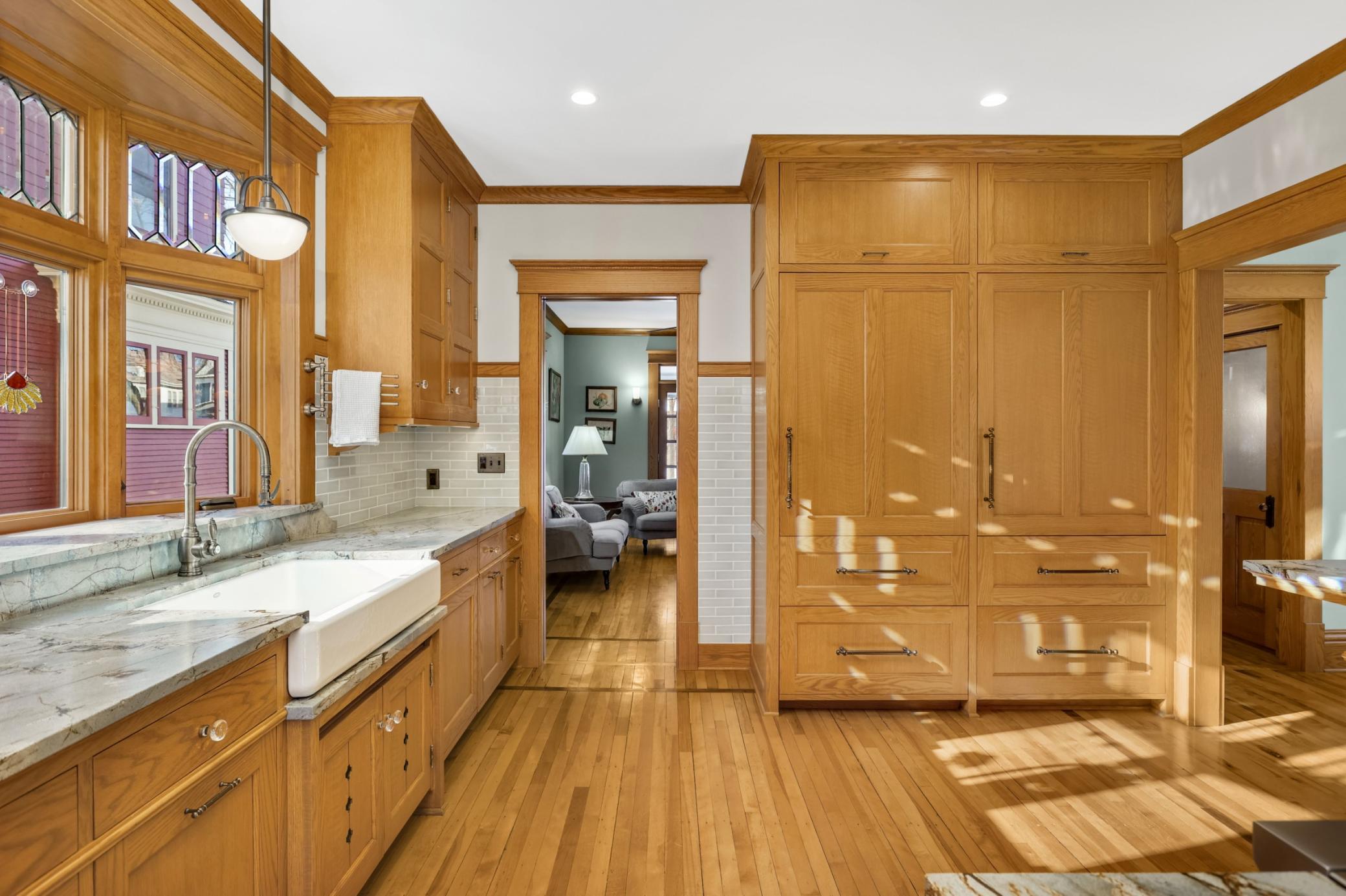 3233 Irving Avenue S