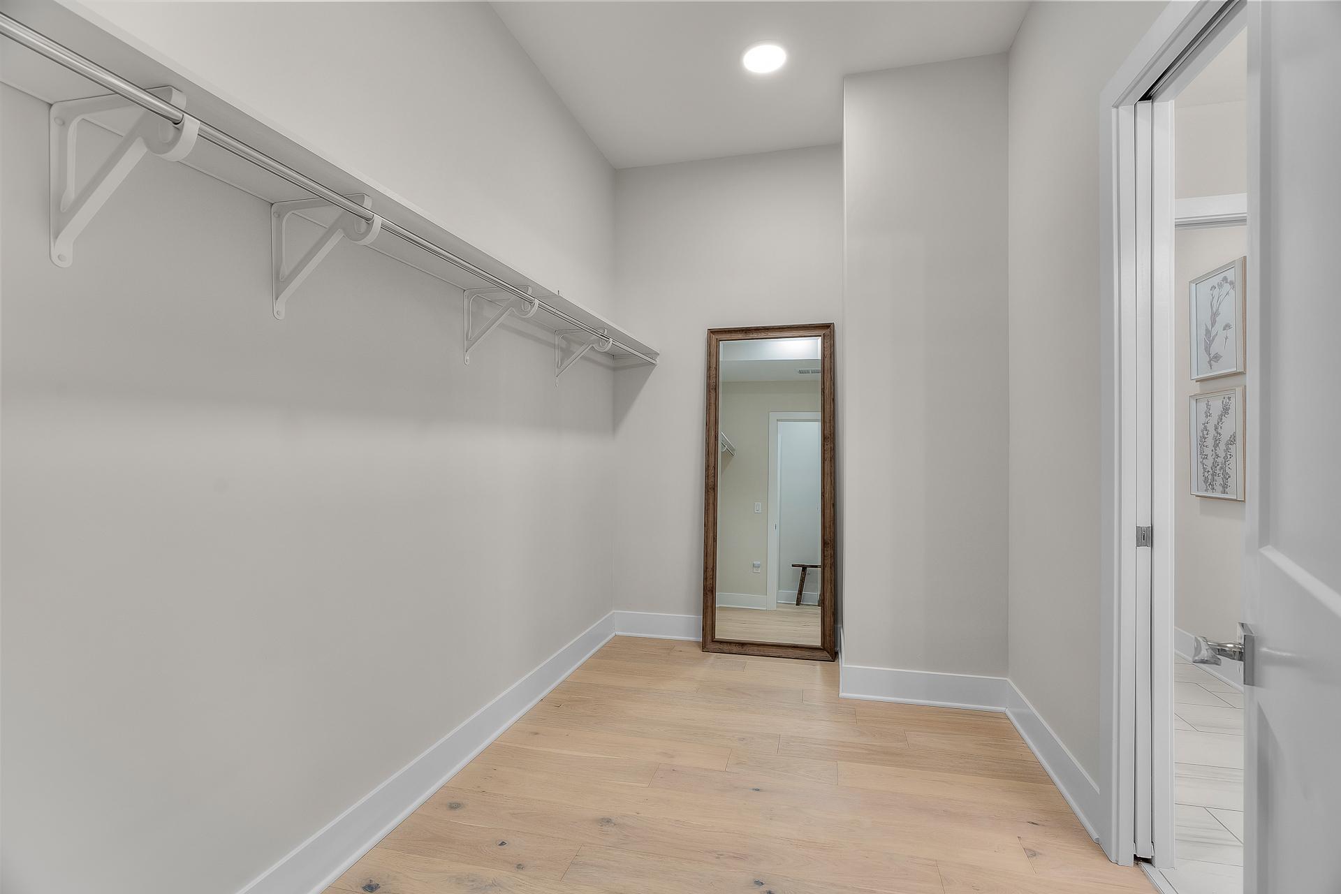 1 Hill Farm Rd Unit: 107