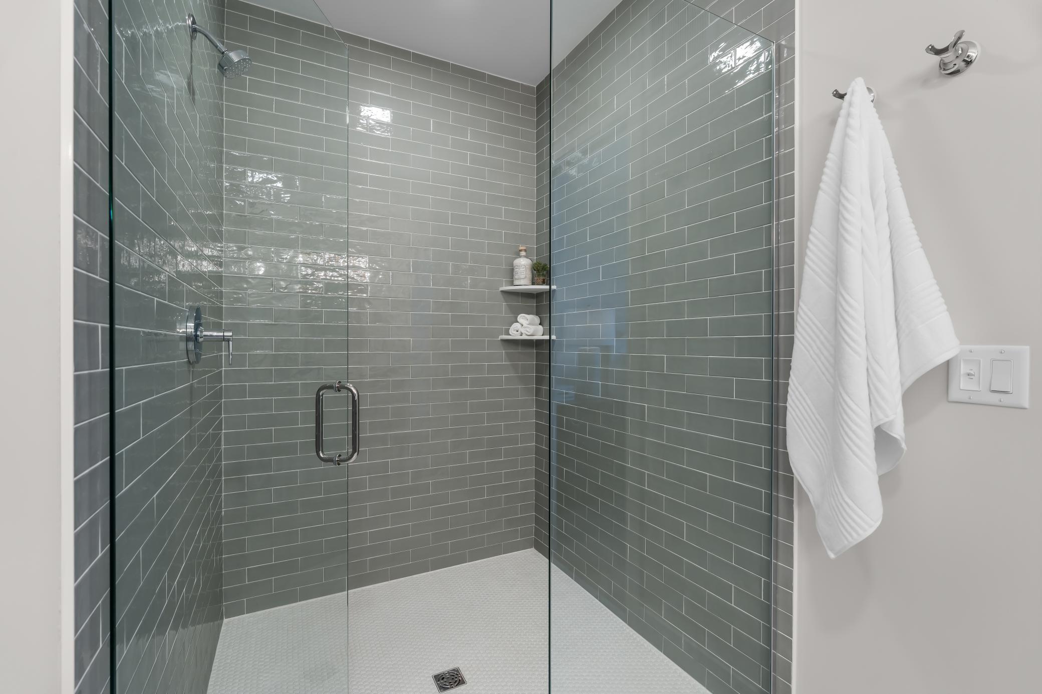 1 Hill Farm Rd Unit: 107