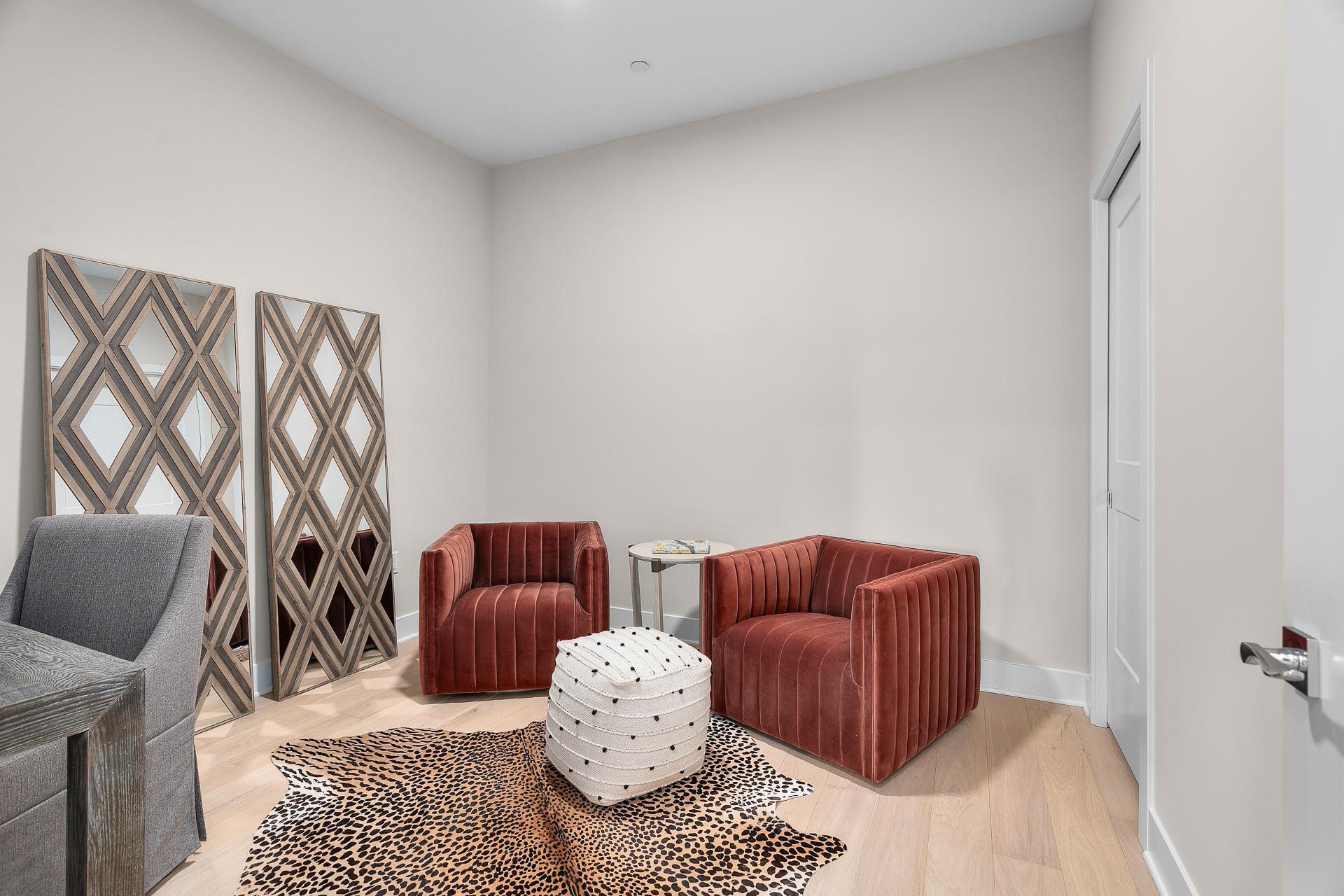 1 Hill Farm Rd Unit: 107