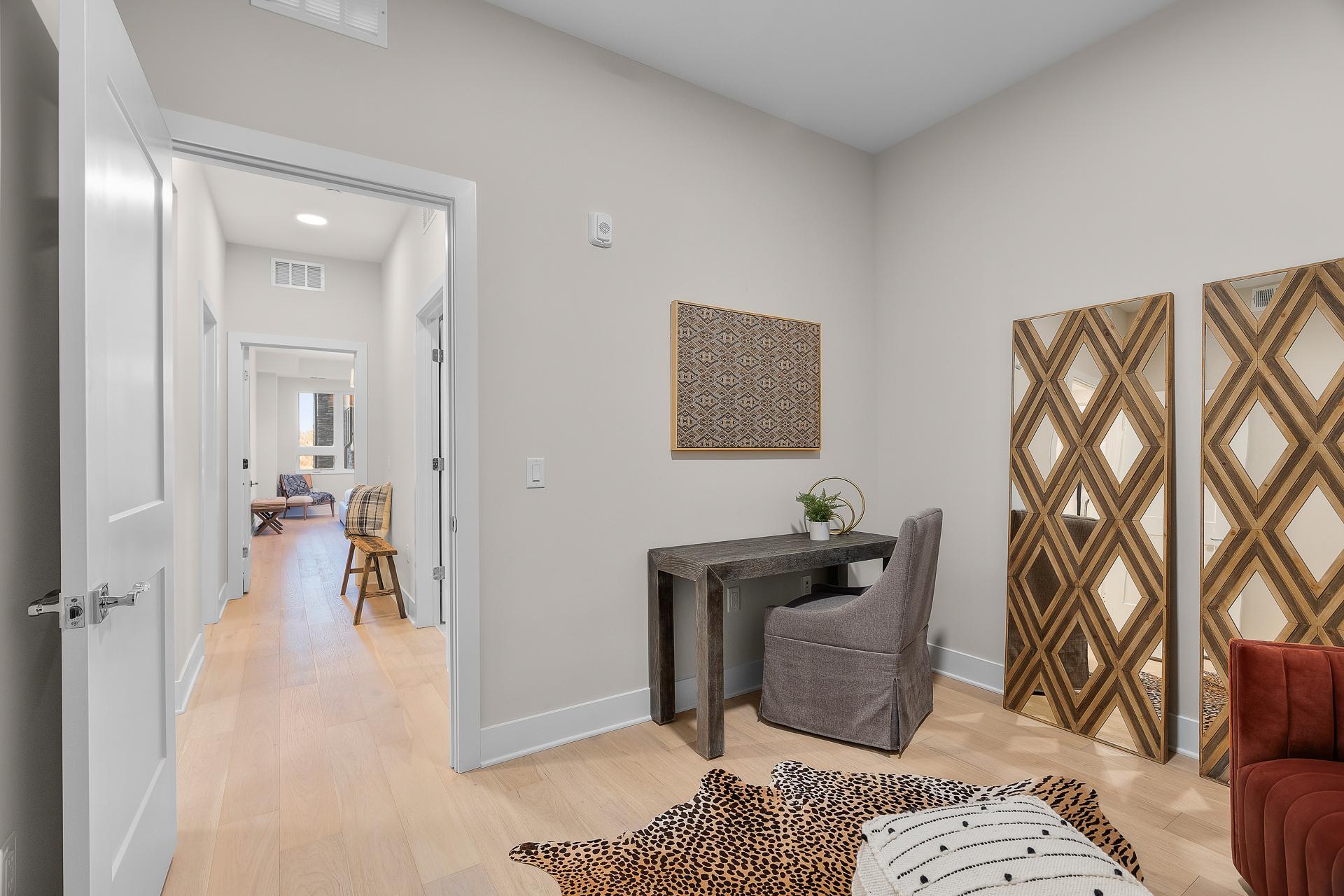 1 Hill Farm Rd Unit: 107