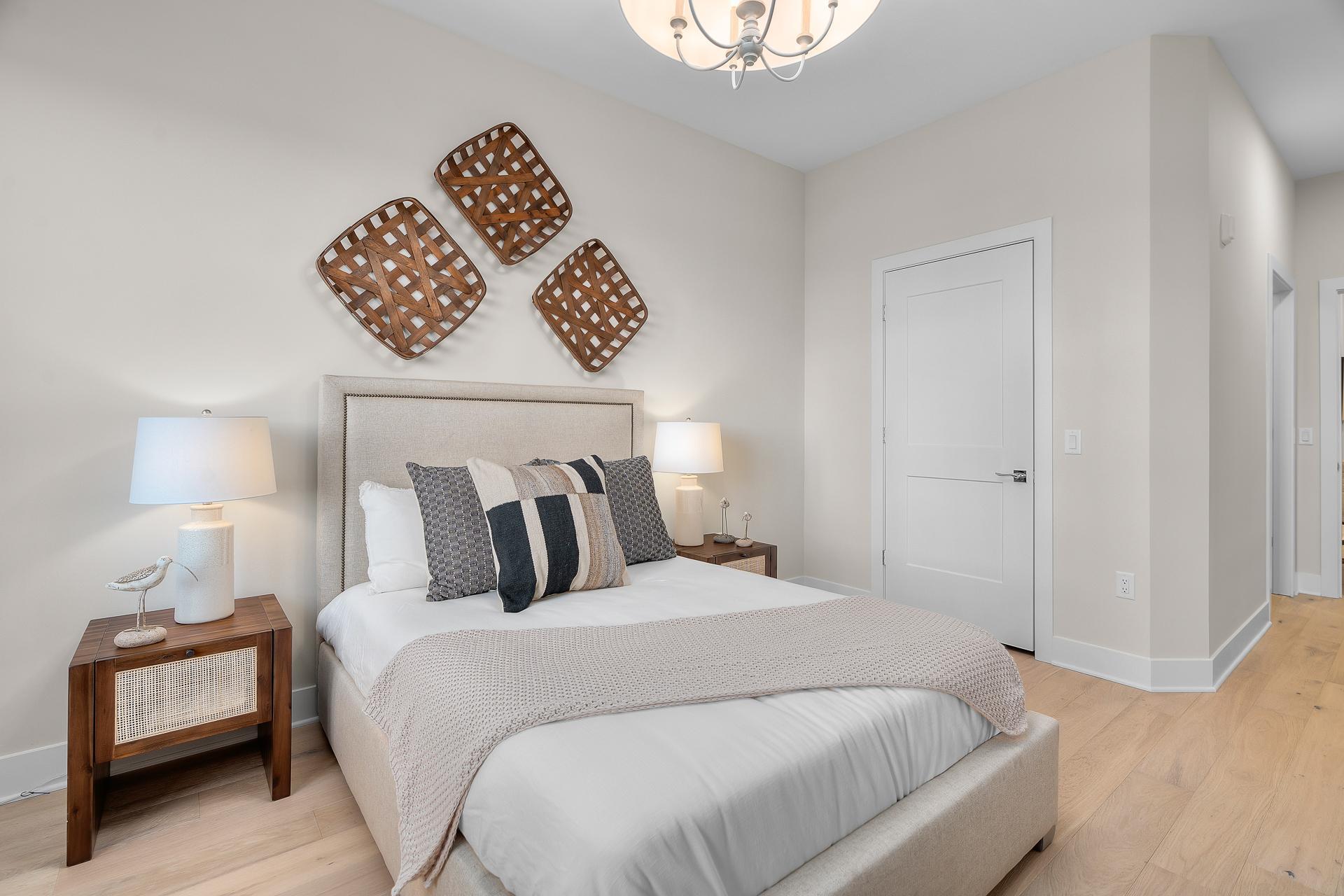 1 Hill Farm Rd Unit: 107