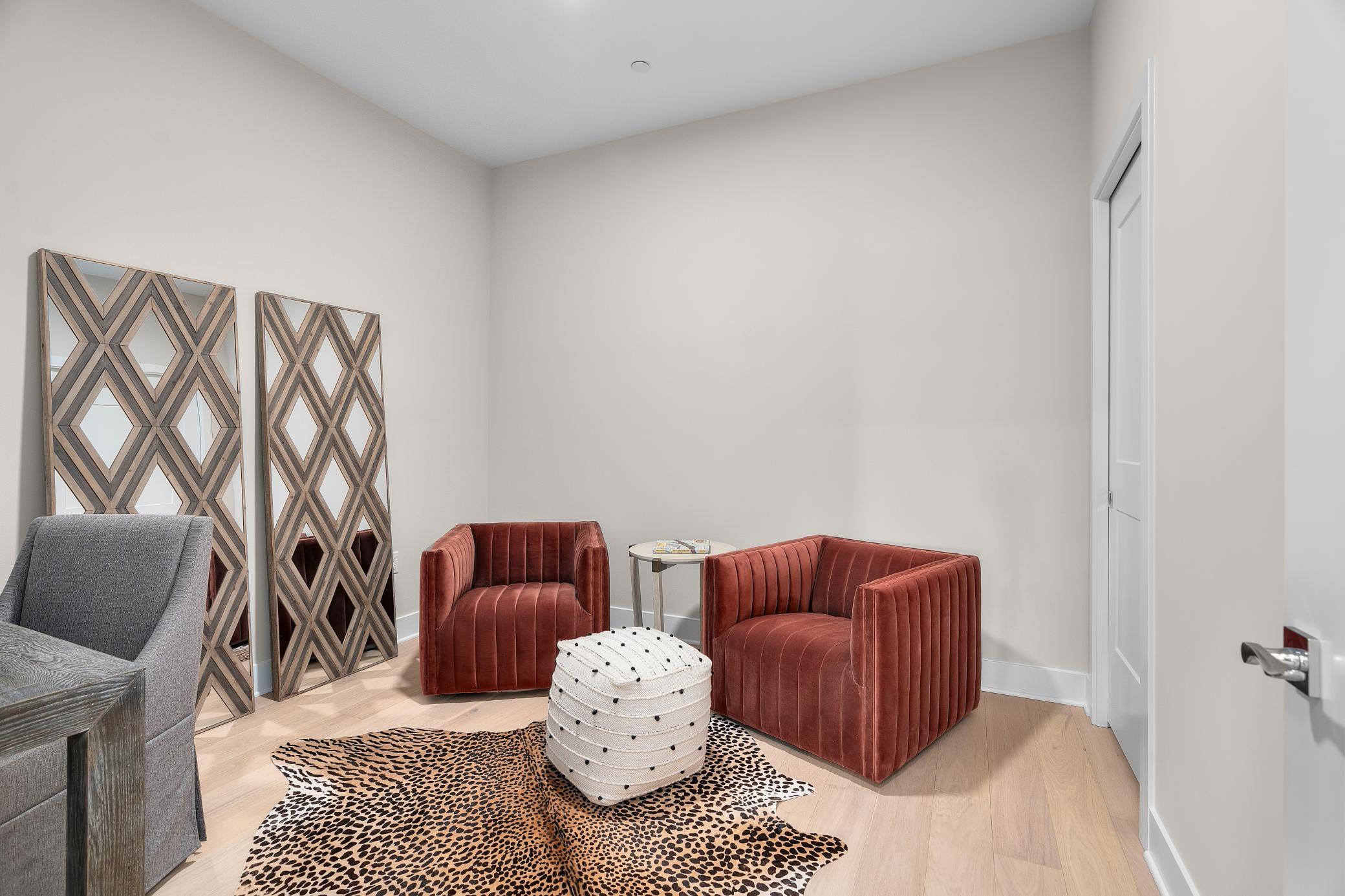 1 Hill Farm Rd Unit: 107