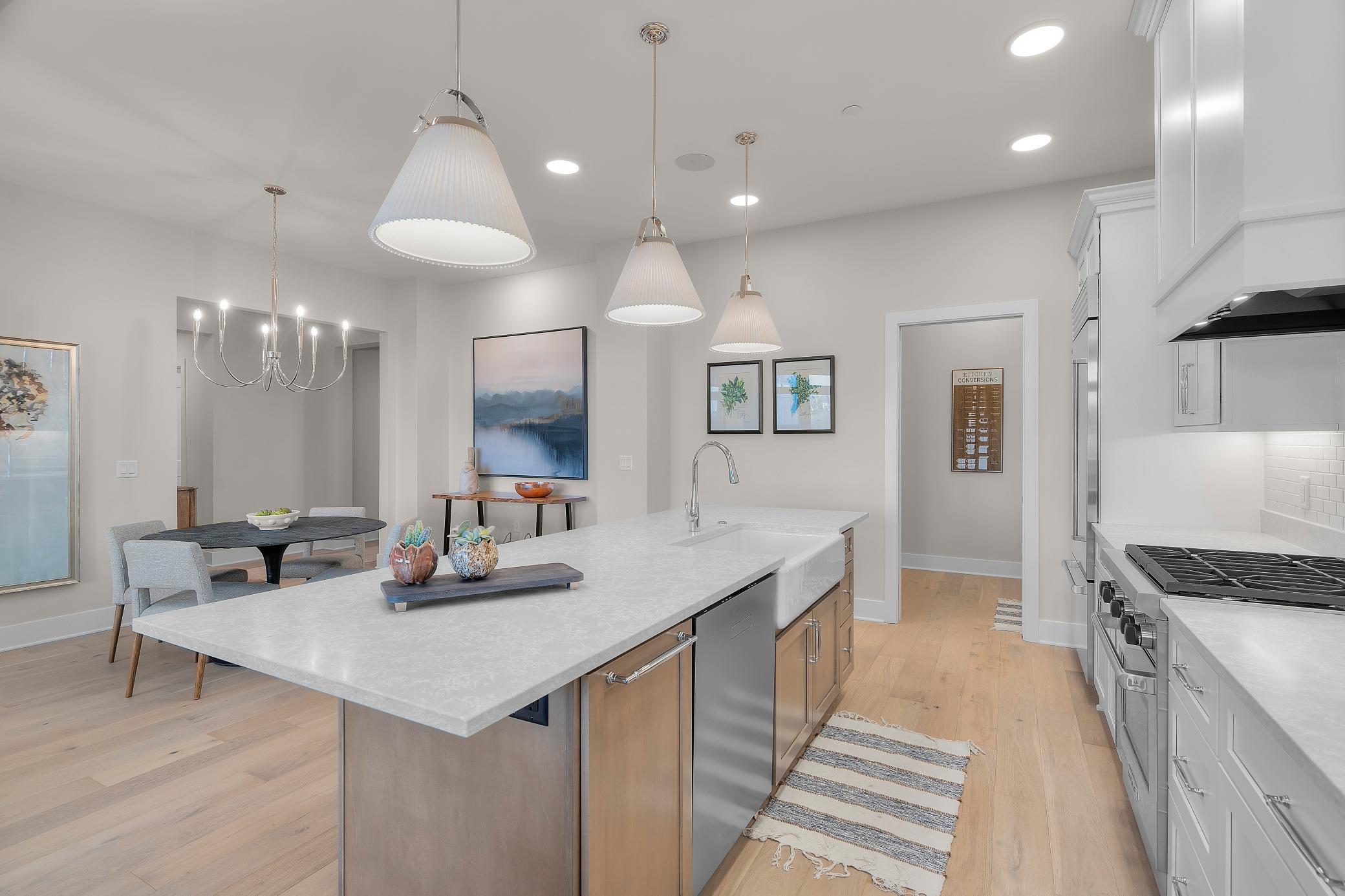 1 Hill Farm Rd Unit: 107