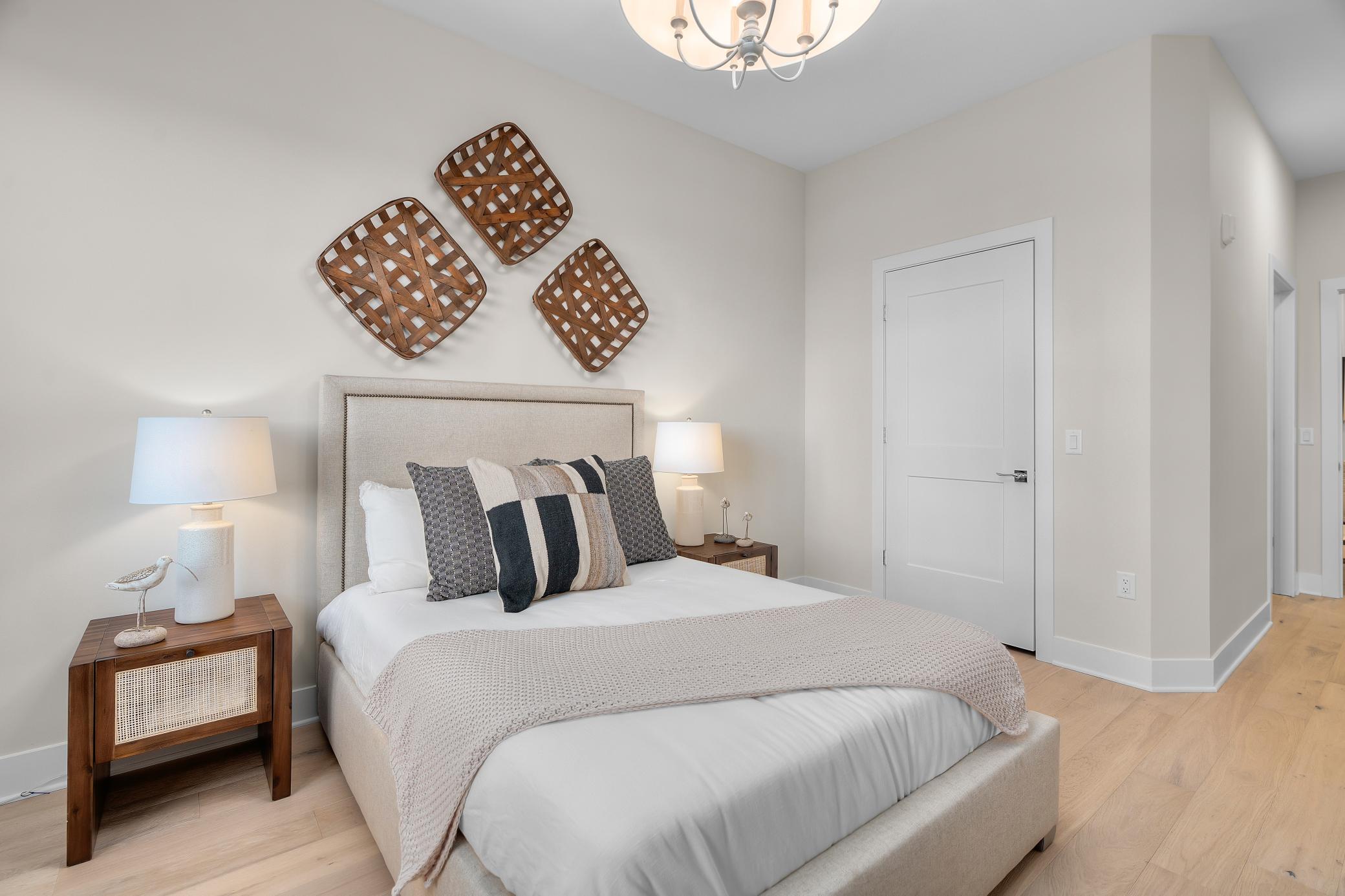 1 Hill Farm Rd Unit: 107