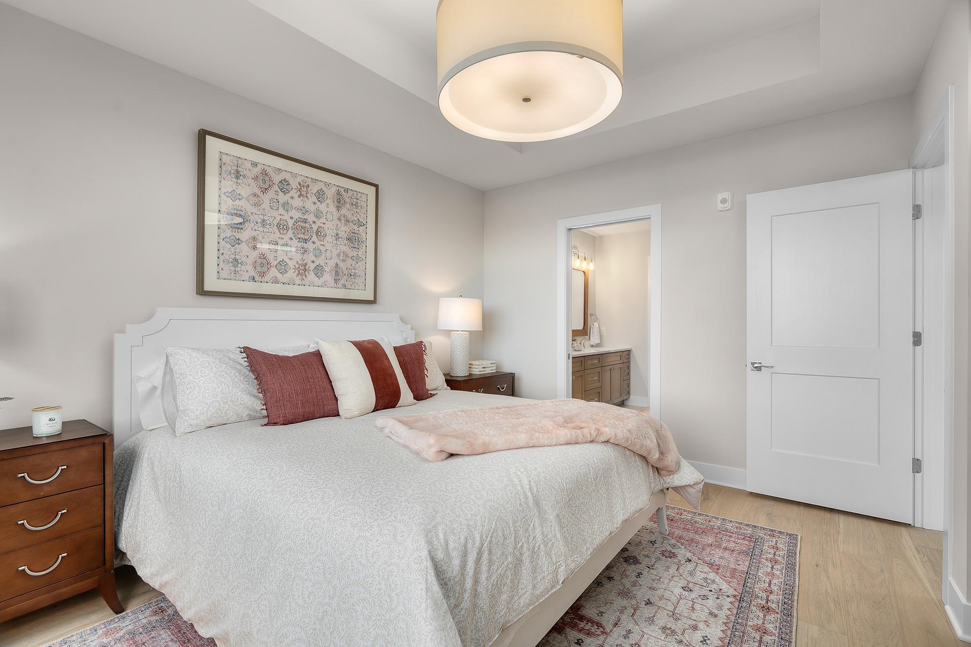 1 Hill Farm Rd Unit: 107