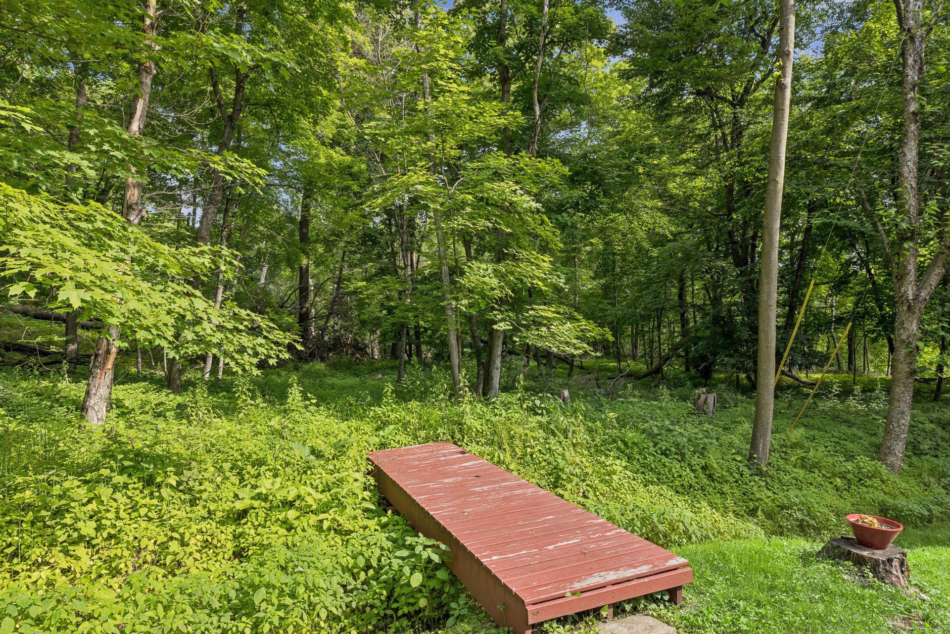13 Butternut Falls Trail N