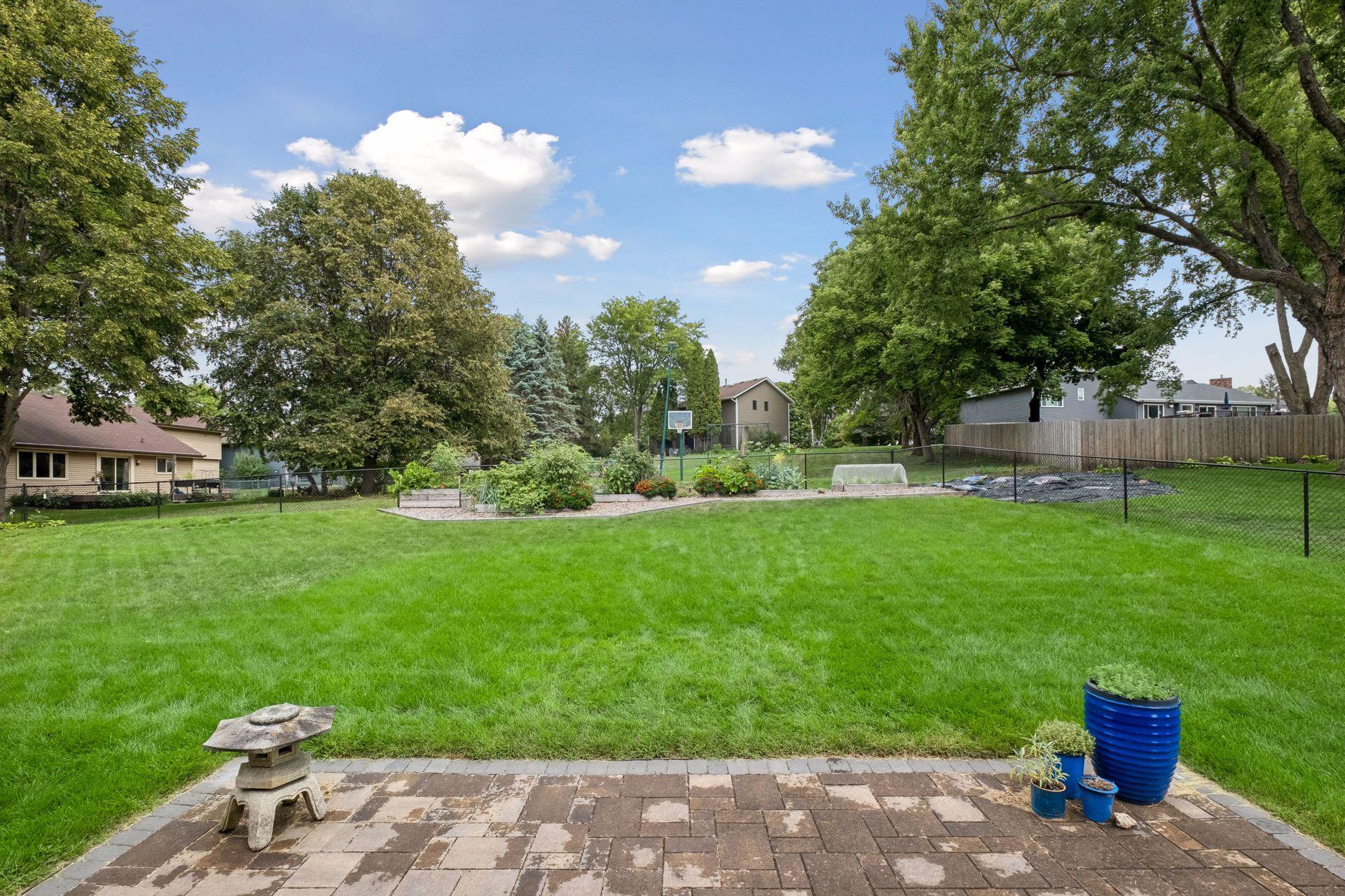 1667 Sherwood Way