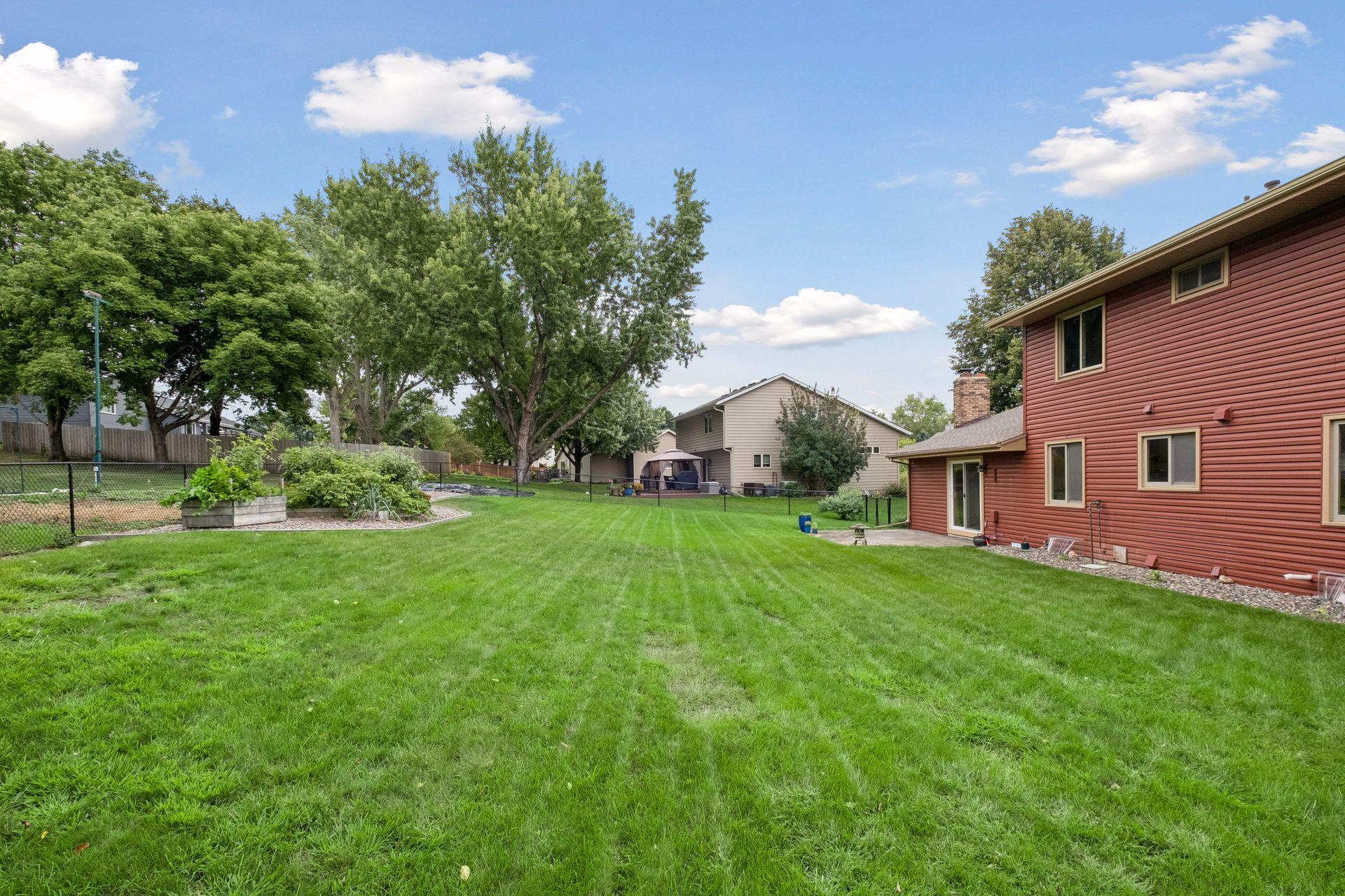1667 Sherwood Way
