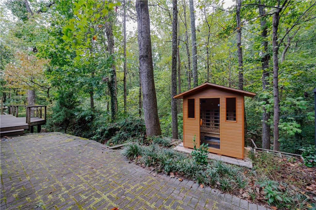 1110 Vernon Springs Court