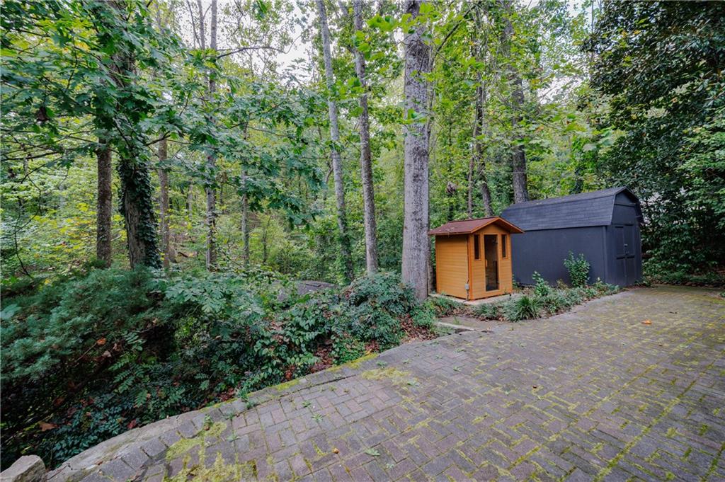 1110 Vernon Springs Court