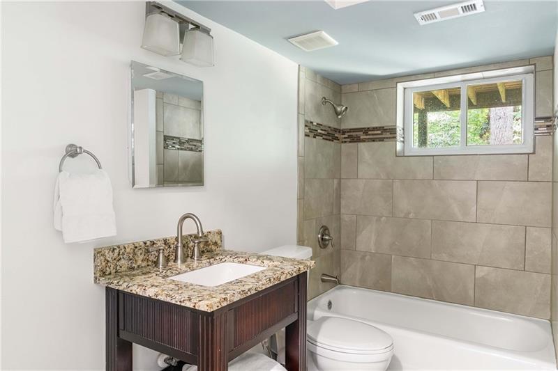 1179 Milmar Drive NW