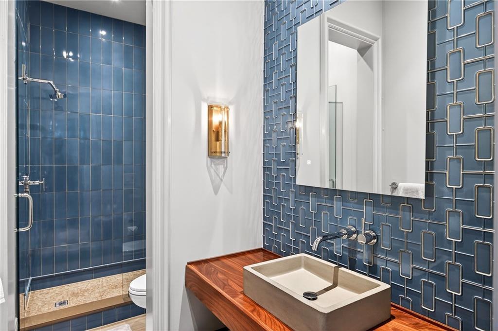 5148 Powers Ferry Road