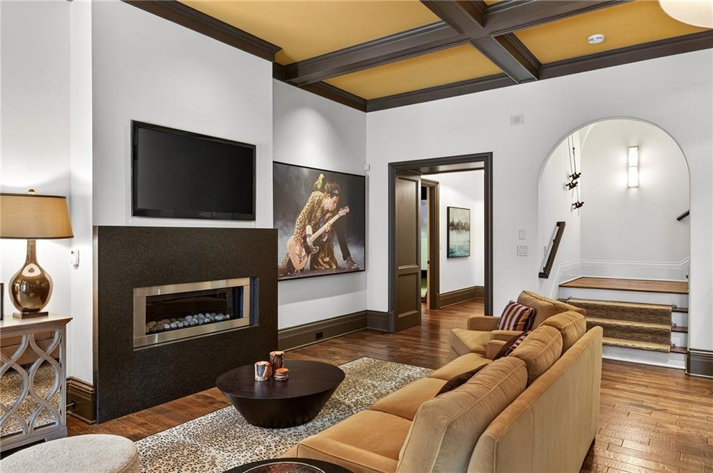 5148 Powers Ferry Road