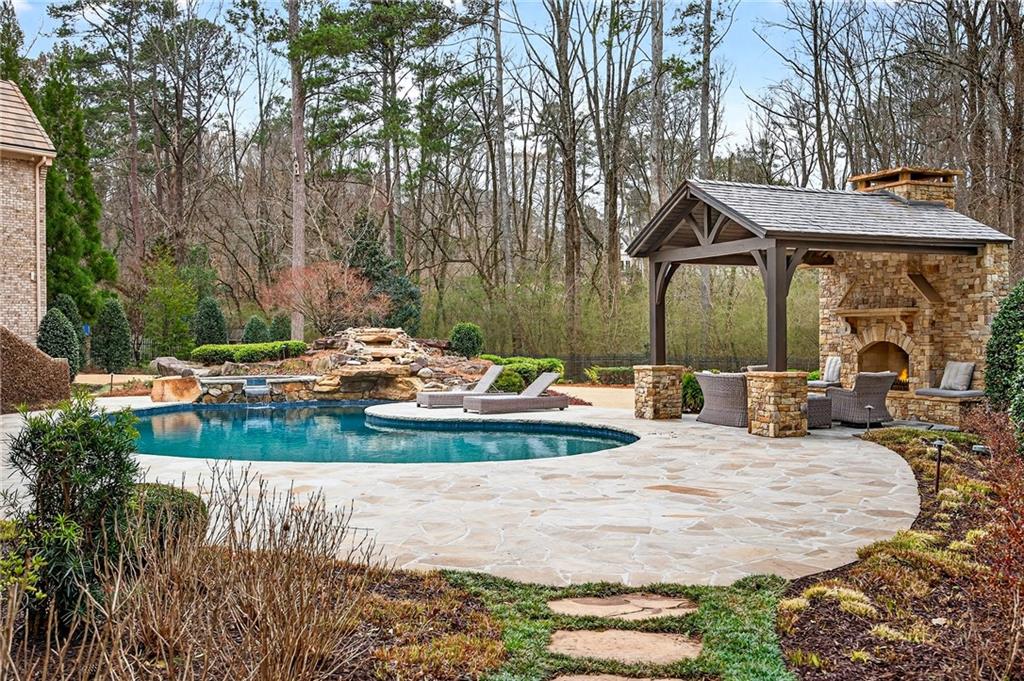 5148 Powers Ferry Road