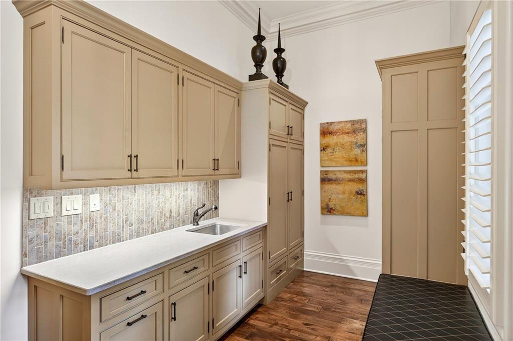 5148 Powers Ferry Road