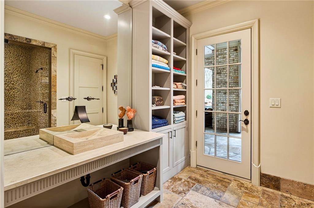 5148 Powers Ferry Road