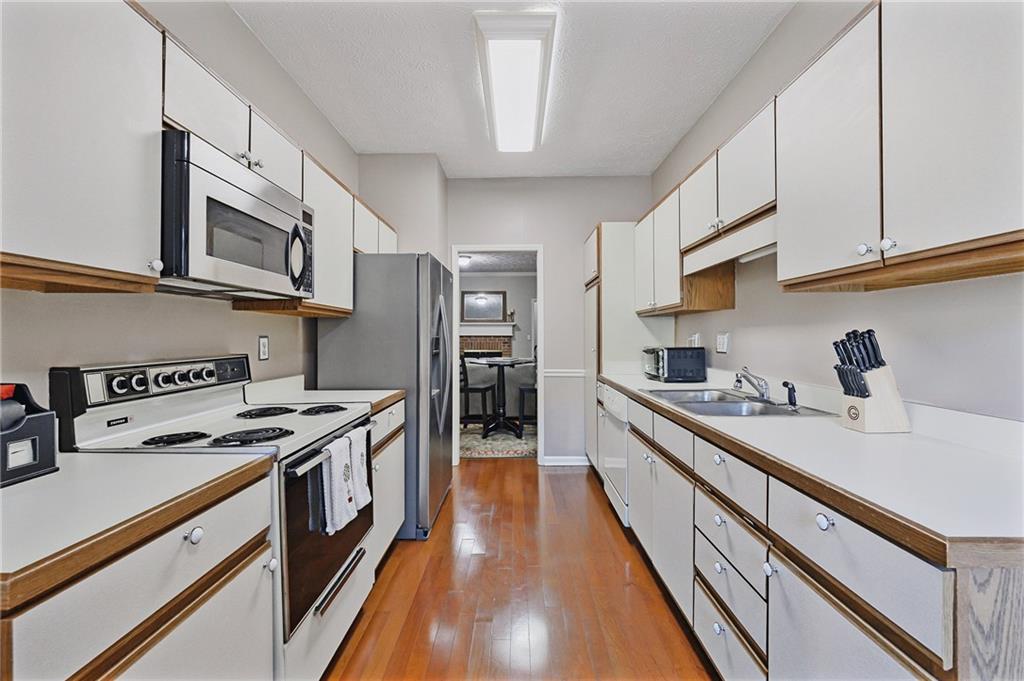 3997 Elm Street