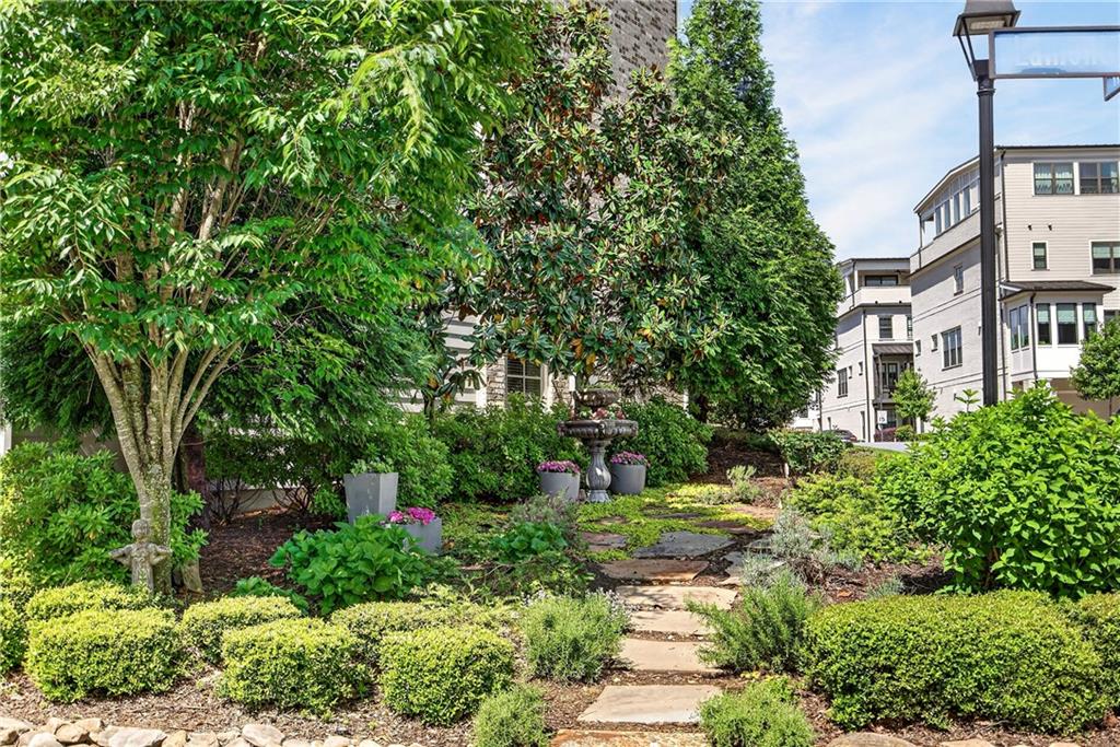 2016 Wheaton Way