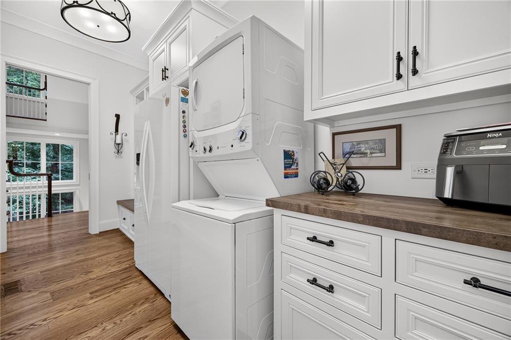 4584 Meadow Valley Drive