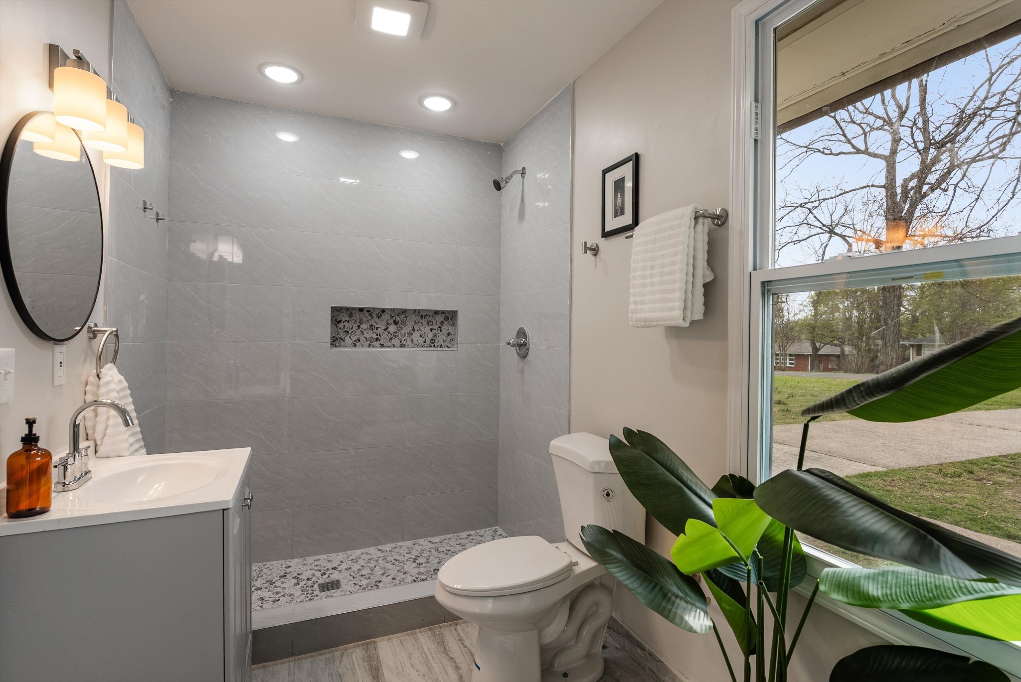 3614 Floral Dr