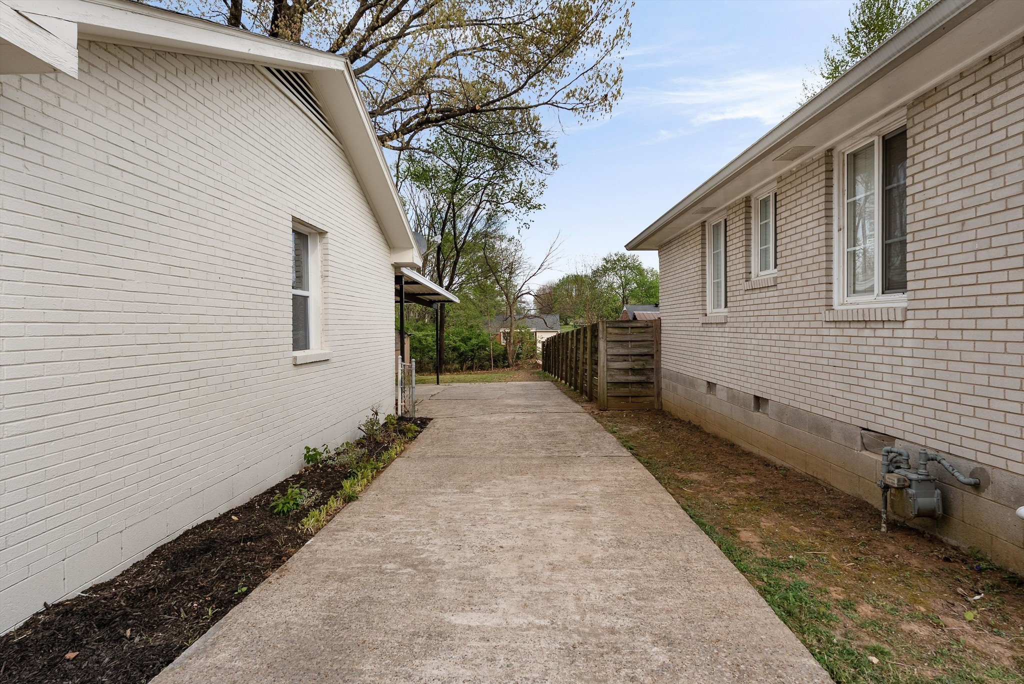 3614 Floral Dr