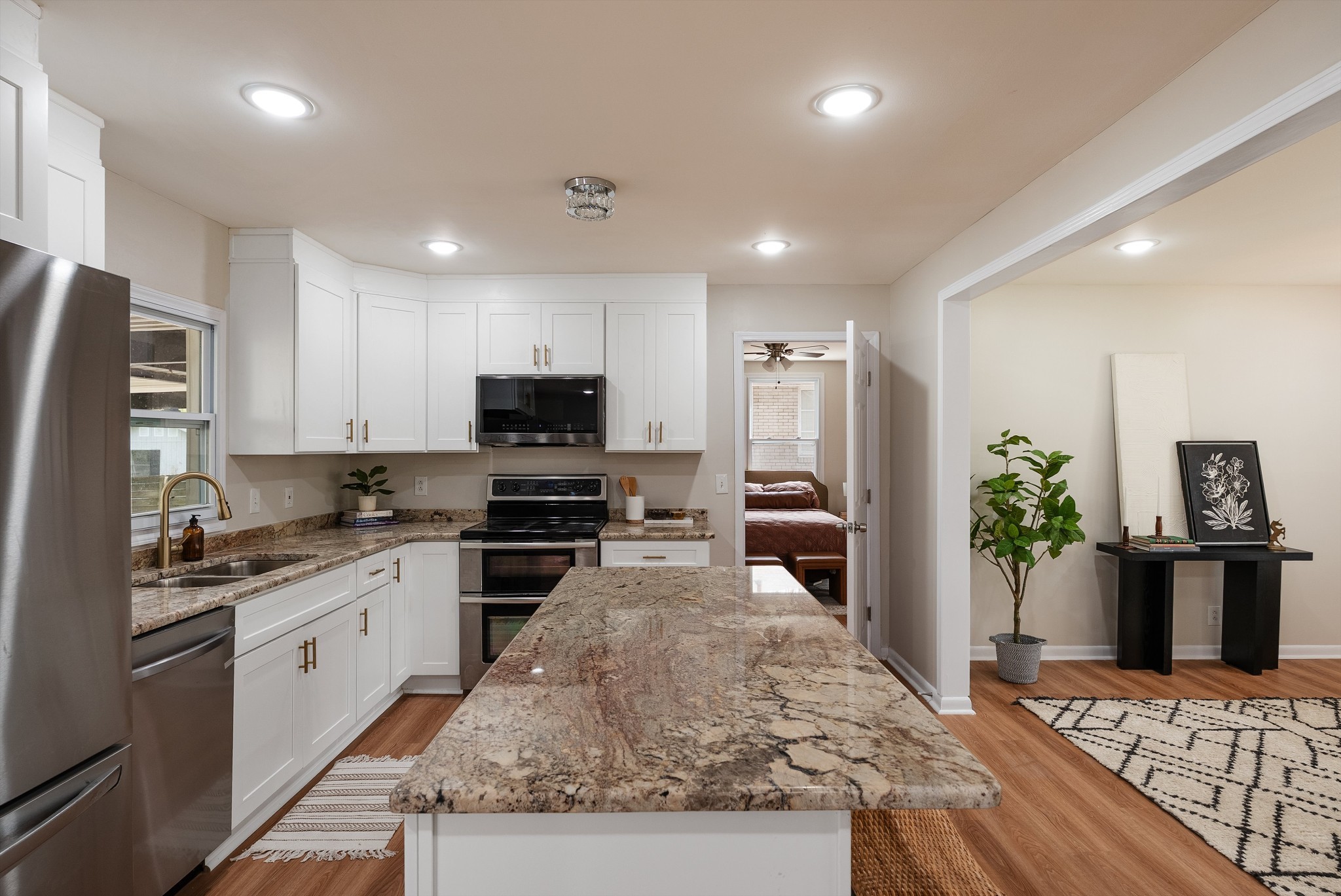 3614 Floral Dr