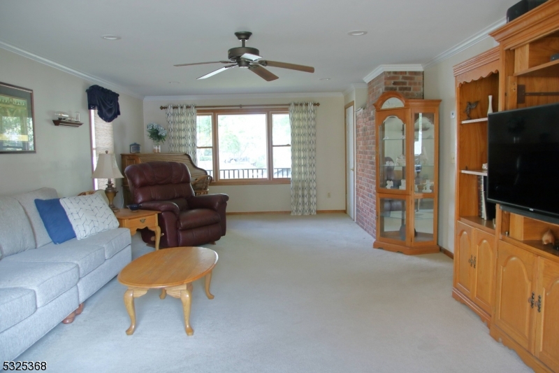 59 Winding Way
