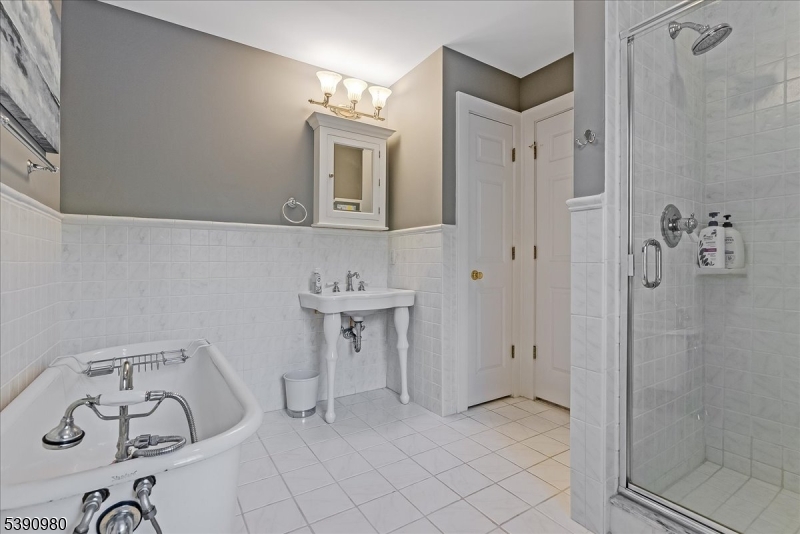 233 Intervale Rd