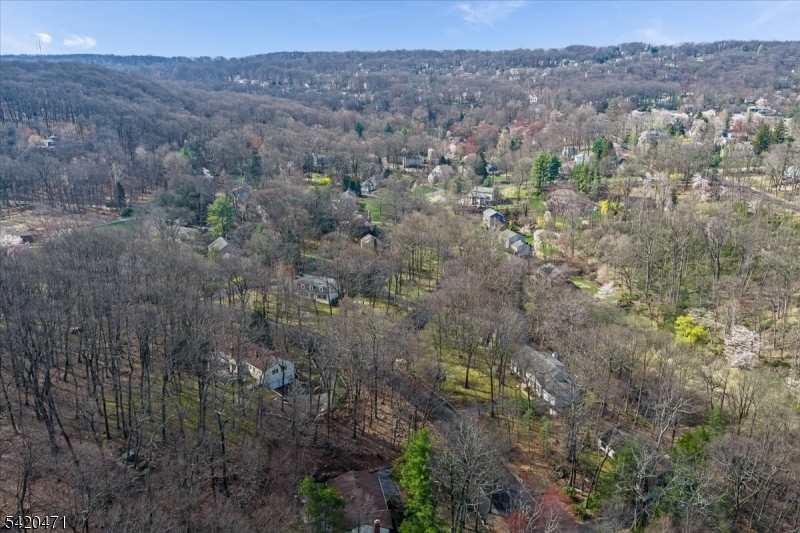 24 Lord William Penn Dr