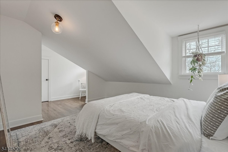 7 Daly Rd