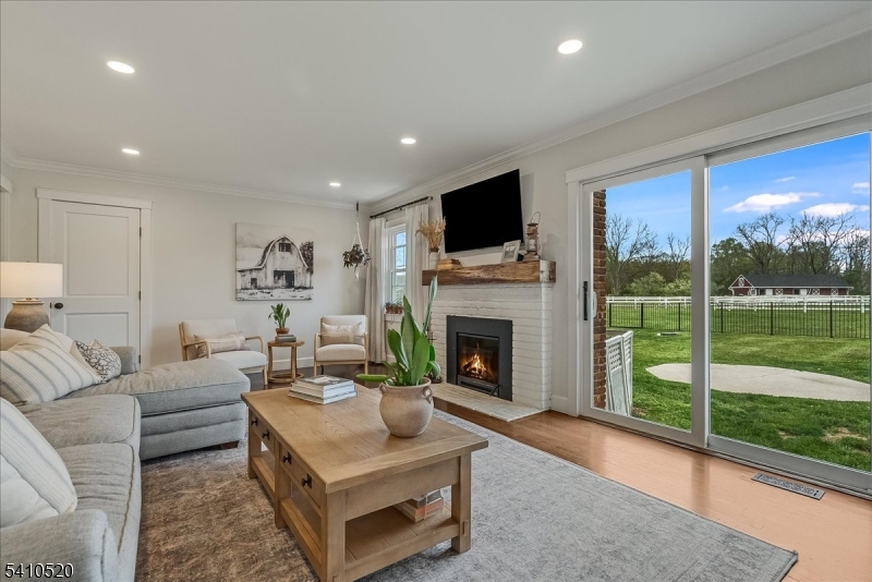 7 Daly Rd
