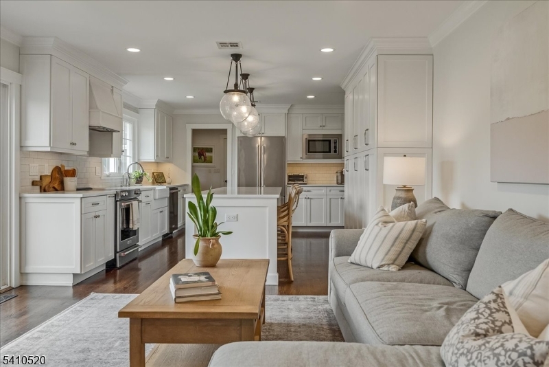 7 Daly Rd