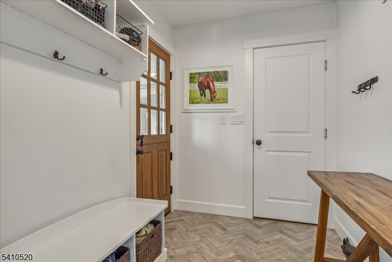 7 Daly Rd