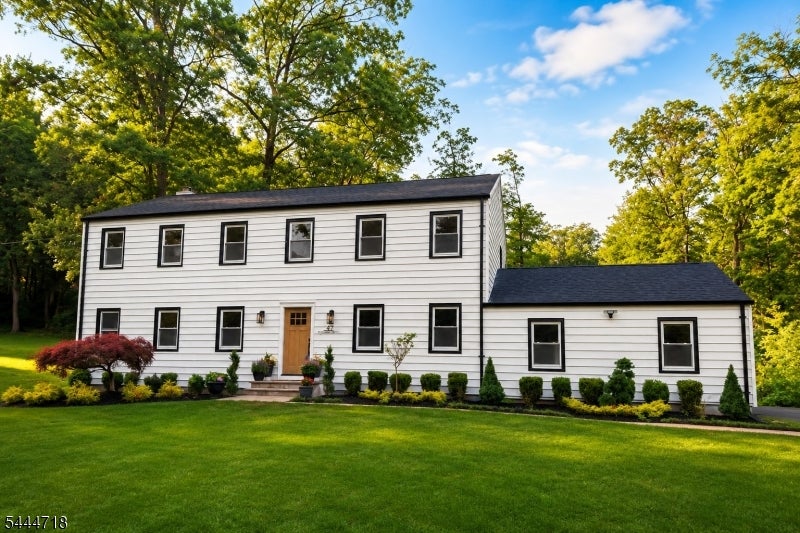 47 FIELDSTONE DRIVE