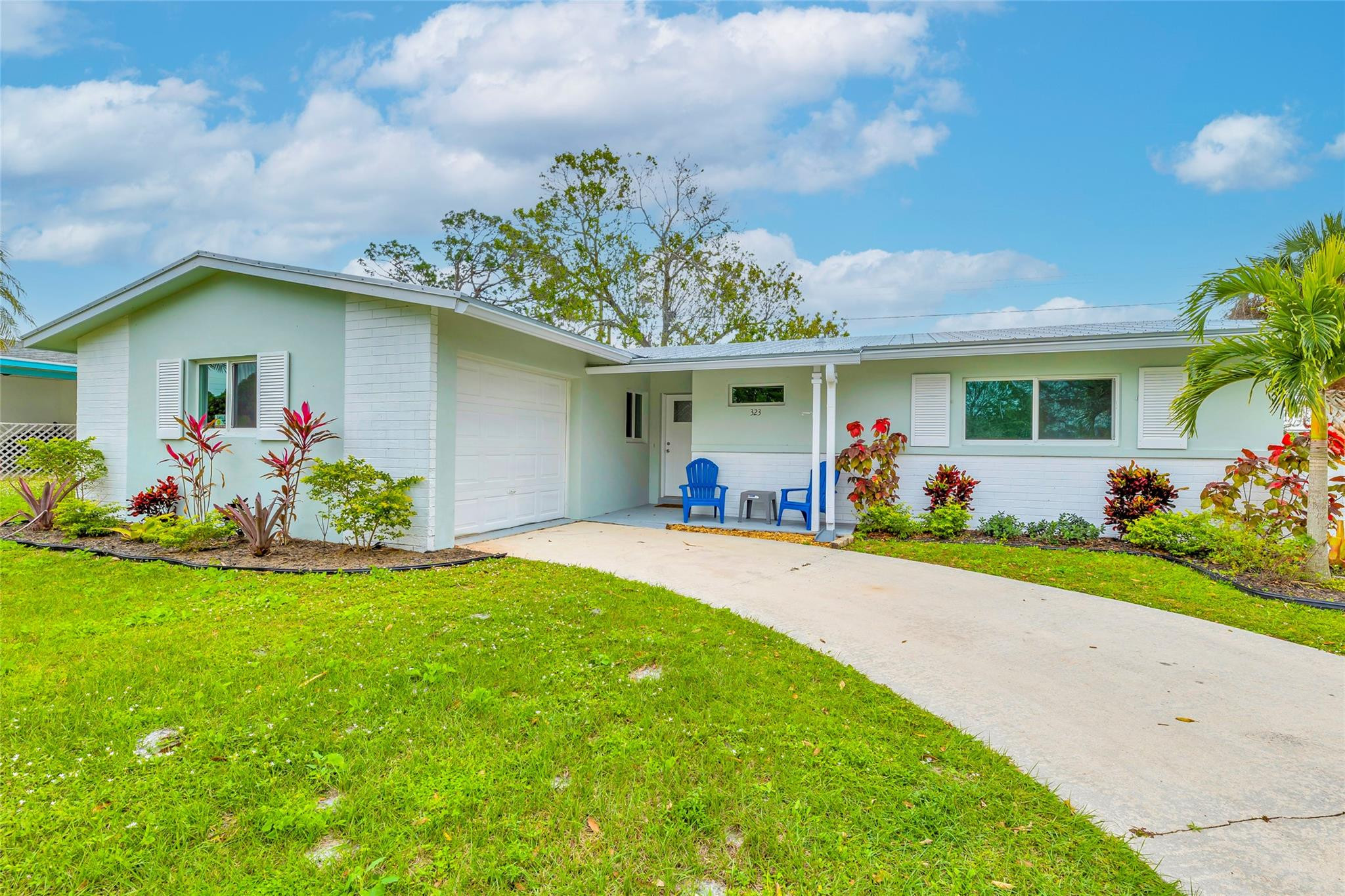 323 Shady Ln