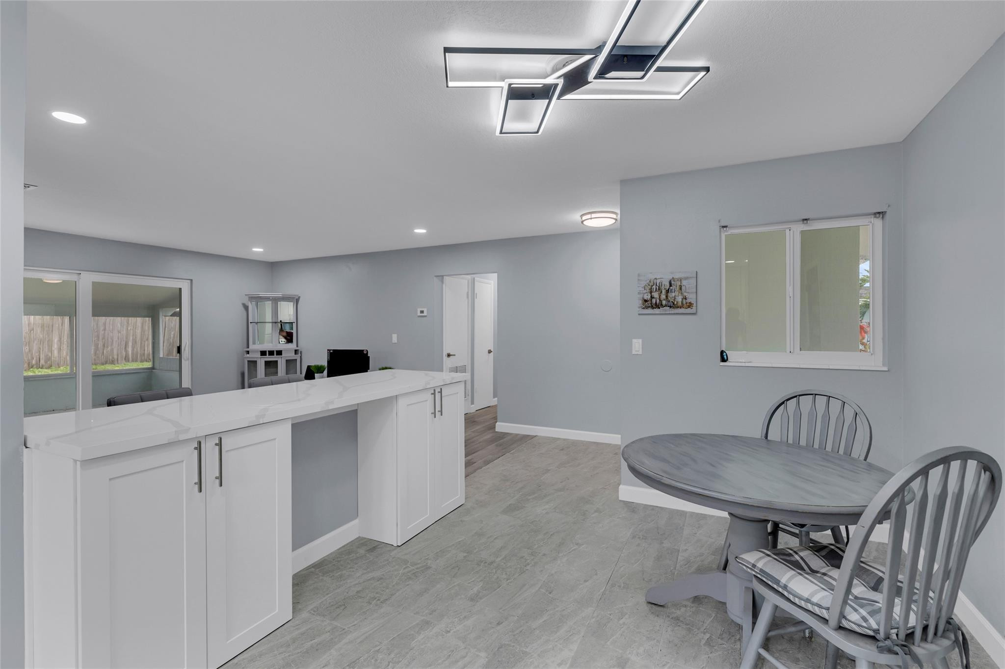 323 Shady Ln