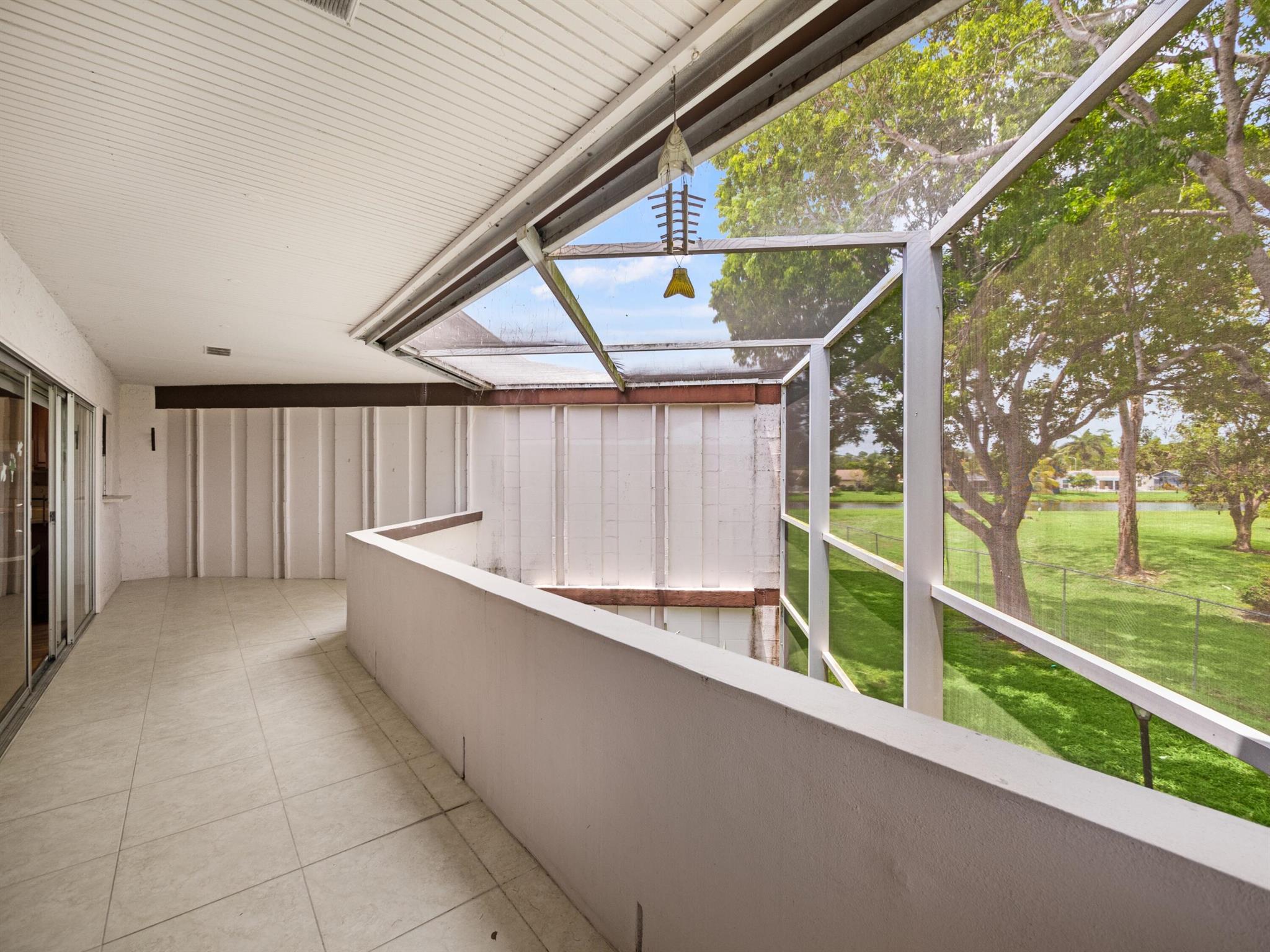 4 Greenway Village N 208