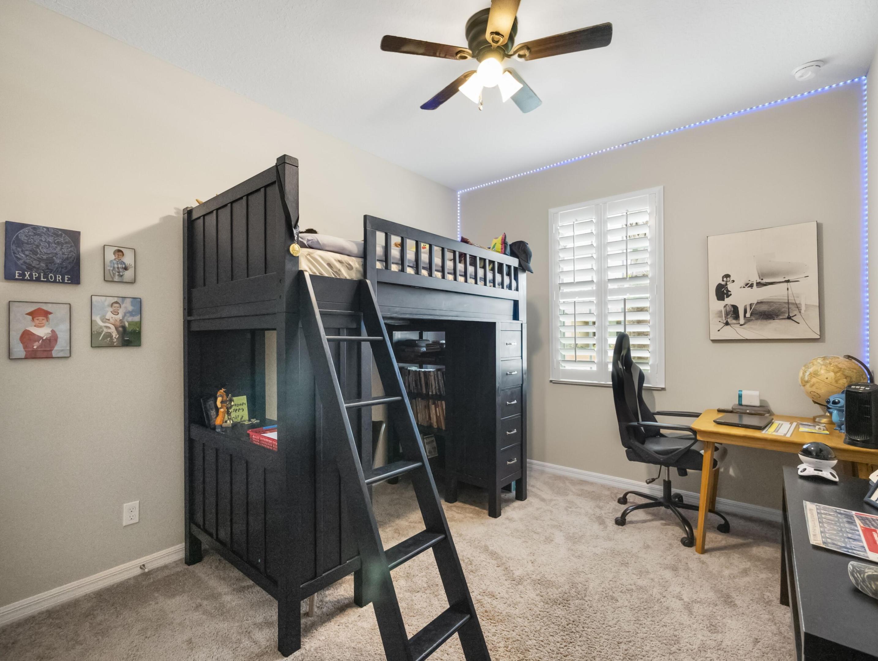 1637 Merriment Way